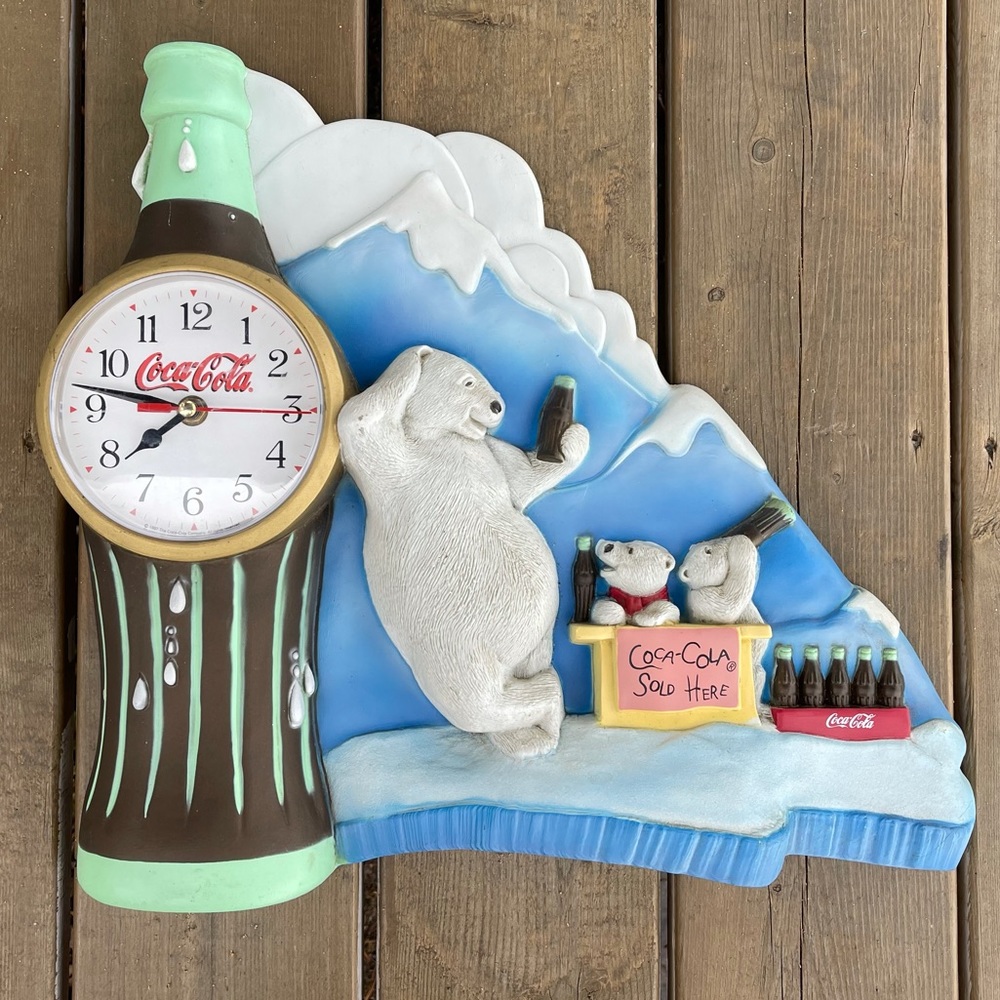 Coca-Cola Polar Bear Vintage Plastic Wall Clock Tested and Working